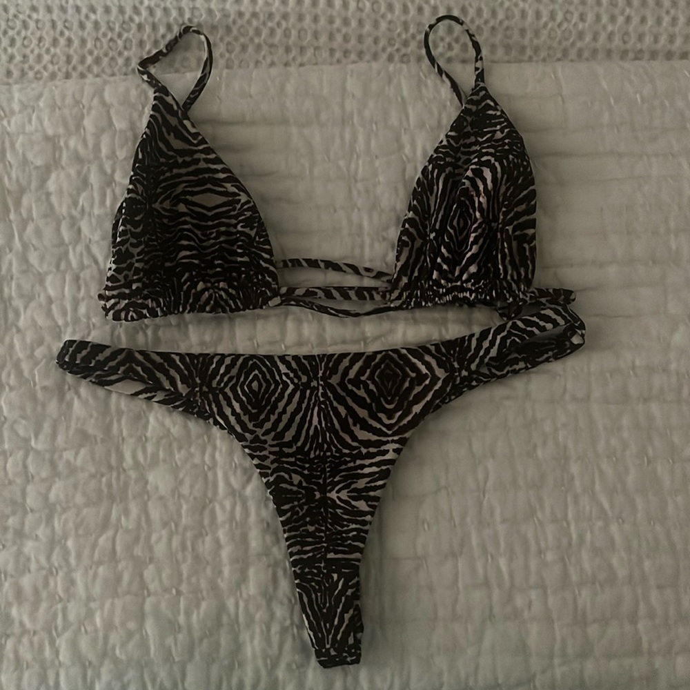 Benoa swim safari set